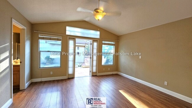 Building Photo - El Dorado Hills 4 bedrooms and 2 baths home with Detached 1 bedroom and 1 bath Cottage