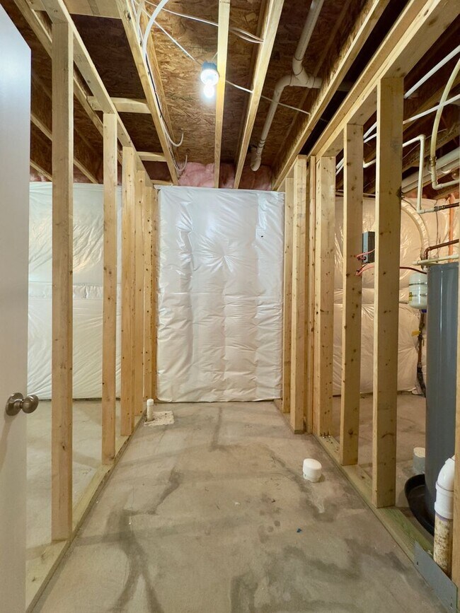 Building Photo - Charming 4 Bedroom/2.5 Bathroom Home in Bel Air, MD!