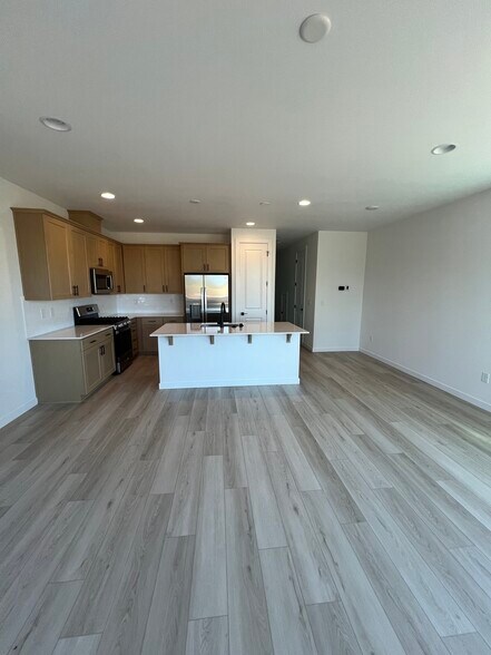 Building Photo - 17828 NW 10th Pl