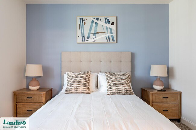 Building Photo - 2118 Silvercrest Dr