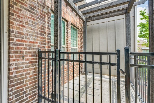 Building Photo - 4565 Stone Valley Trl