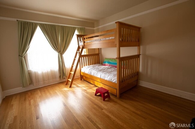 Building Photo - 3627 Scott St