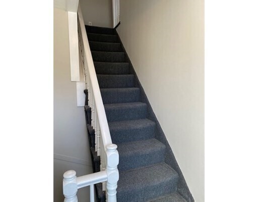 Building Photo - 44 Bridge St