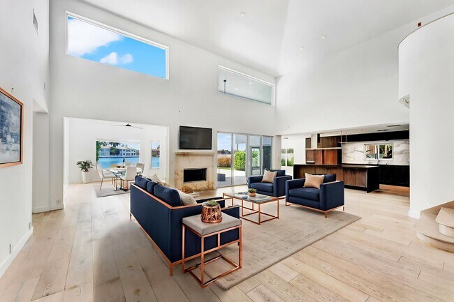 Building Photo - 1026 Seasage Dr