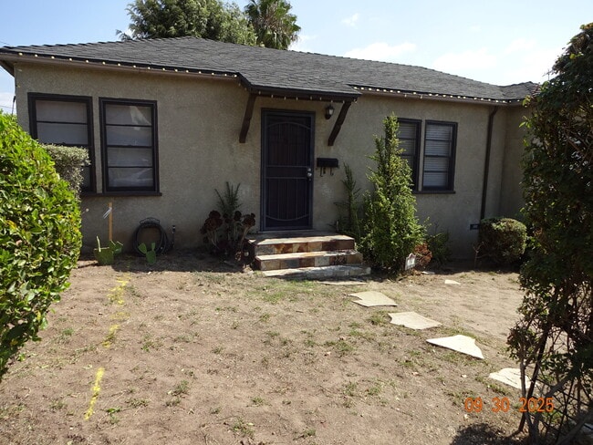 Primary Photo - 35 Palm Ct