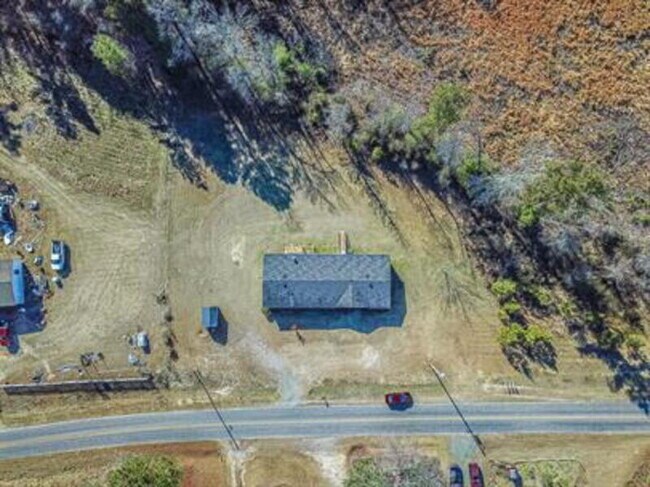 Building Photo - 846 Currie Mill Rd