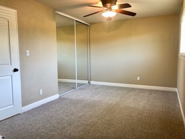 Building Photo - Nice 3 bed, 2 bath home in El Dorado Hills
