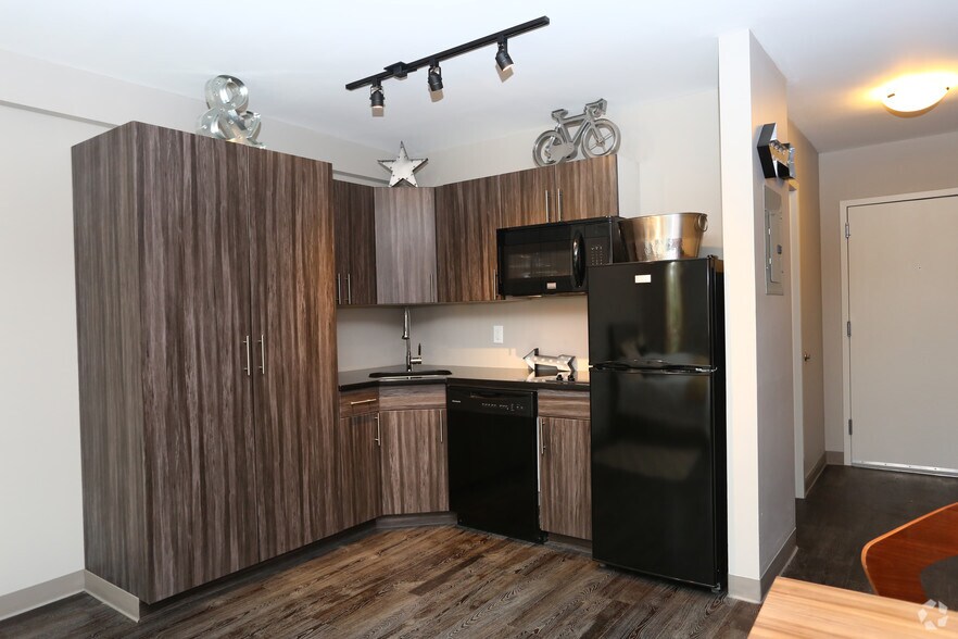 Kitchen Area - The 501