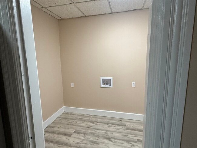 Building Photo - 9 Winslow St