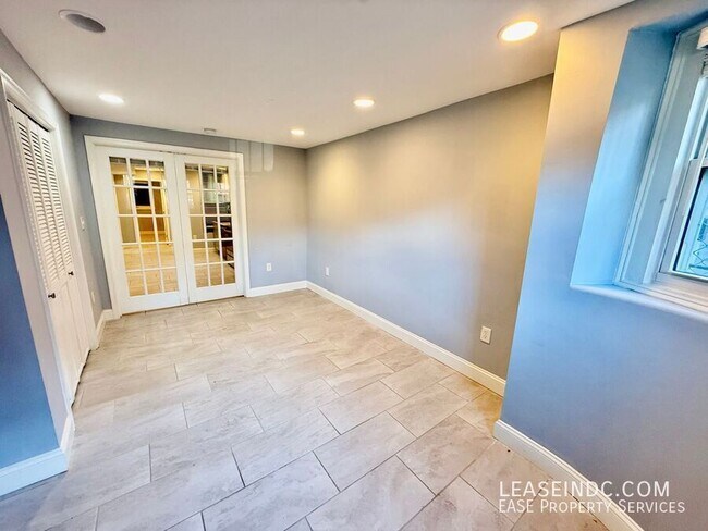 Building Photo - 55 Quincy Pl NW