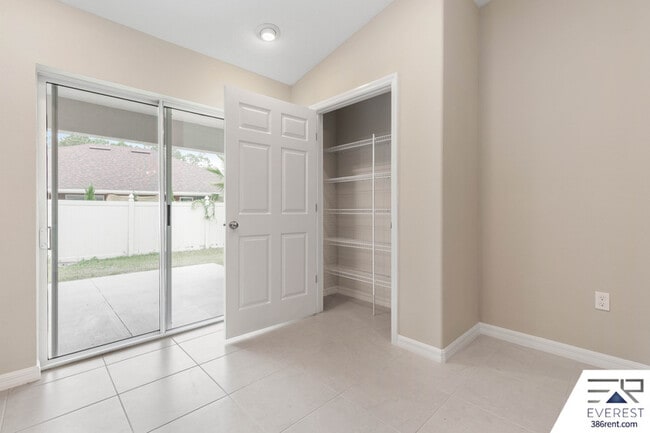 Building Photo - 16 Squanto Pl