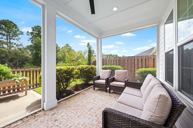 Building Photo - 39 Suwanee Dr