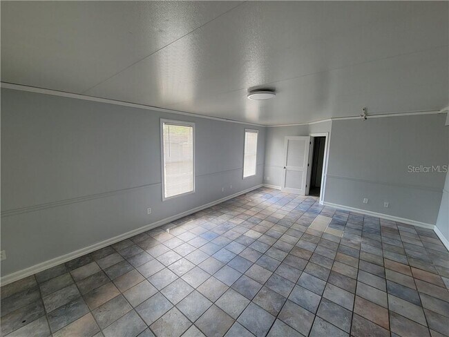 Building Photo - 7413 Crock Ave