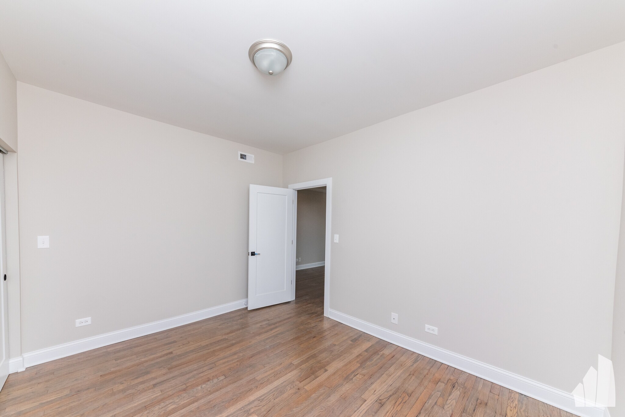 Building Photo - 3405 W Fullerton Ave