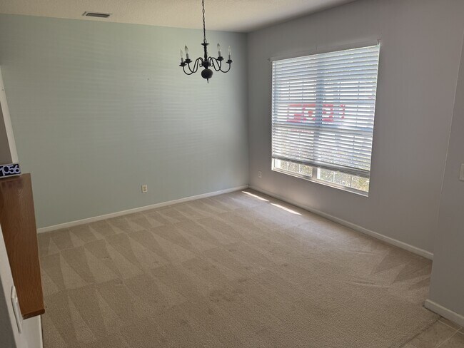 Building Photo - 442 Fillmore Ave NE