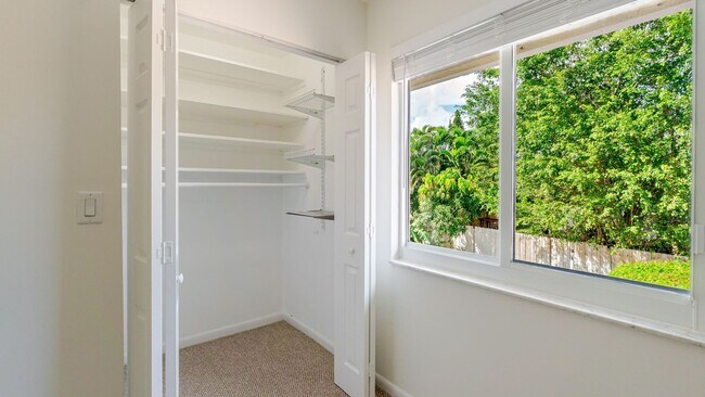 Building Photo - 3069 NW 27th Terrace