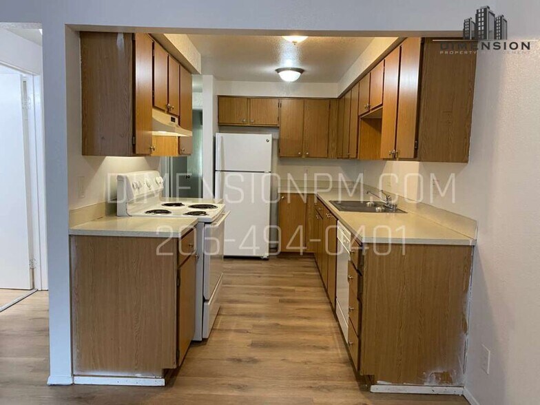Building Photo - 4412 NW Wedgewood Ln
