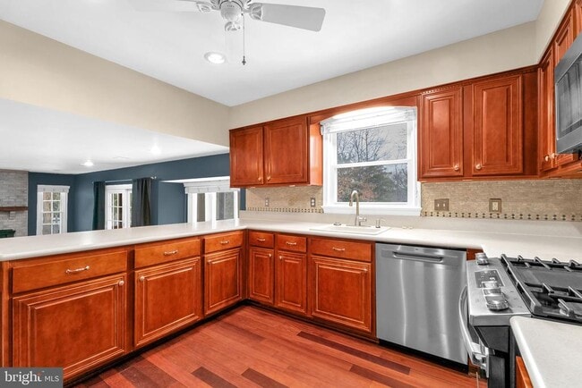 Building Photo - 6229 Gentle Ln