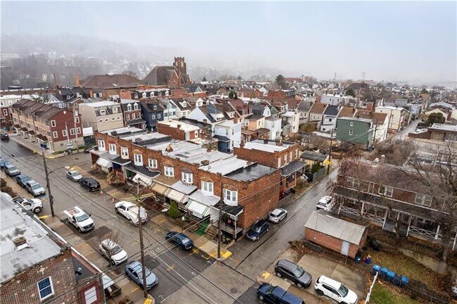 Building Photo - 414 Fisk St