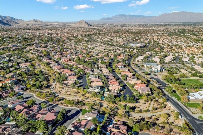 Building Photo - 9704 Cameo Rose Ln