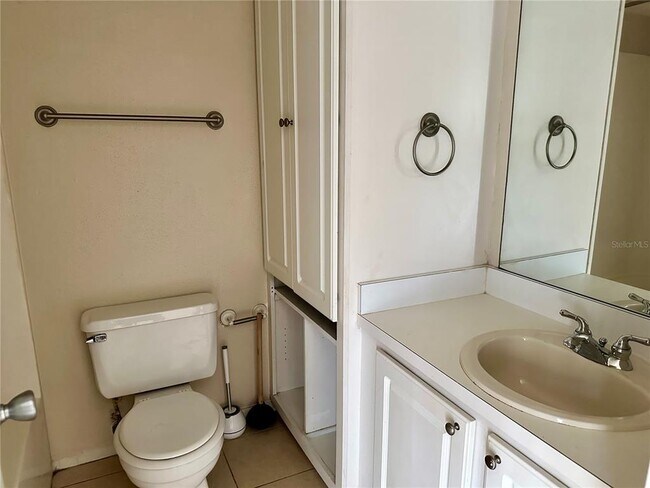 Building Photo - 121 Oyster Bay Cir