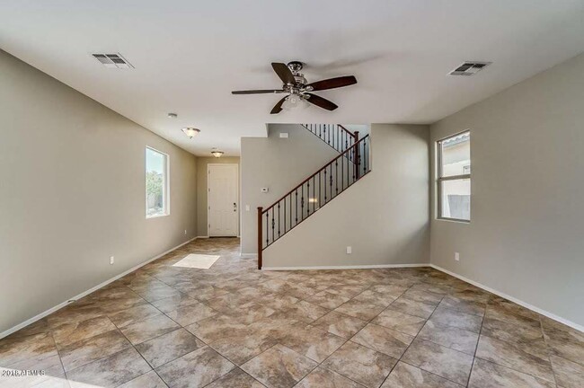 Building Photo - 1674 W Pelican Dr