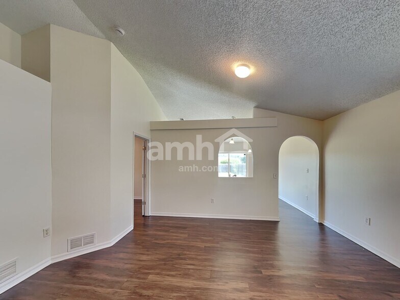 Building Photo - 3411 Talisman Dr