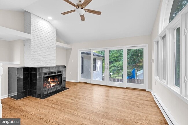 Building Photo - 3009 S Hill St