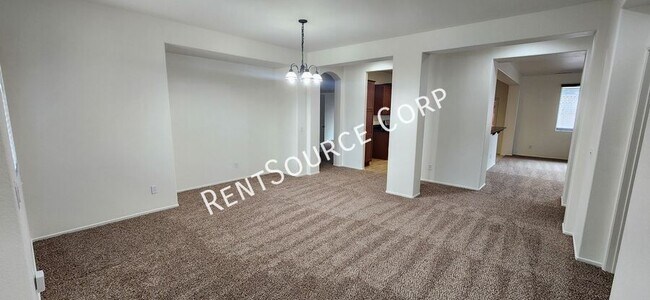 Building Photo - 3215 Tumbleweed Ave