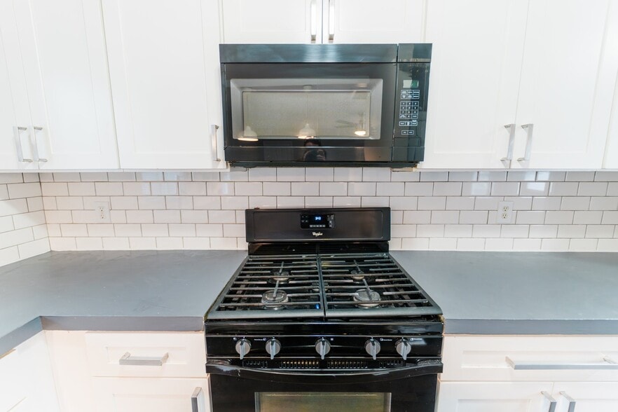 Building Photo - 2931 Glenwood Ave SE