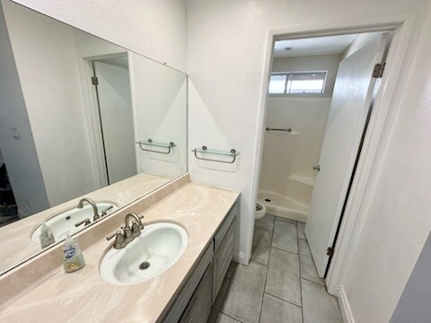 Building Photo - 33772 Violet Lantern St