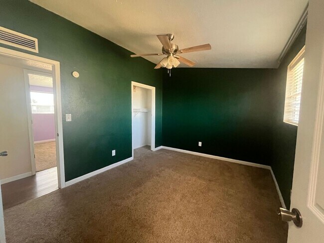 Building Photo - Updated 3 bedroom single-family home