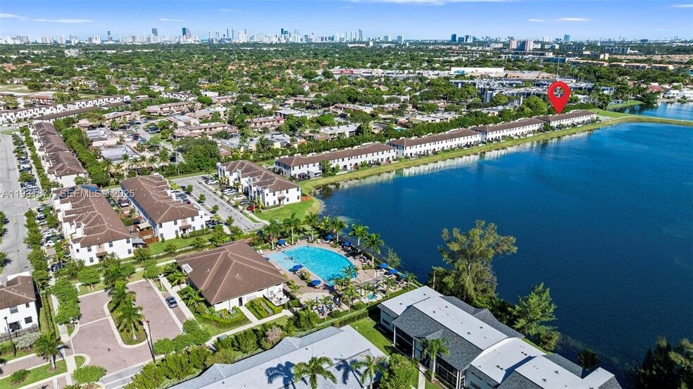 Building Photo - 20544 NE 5th Pl