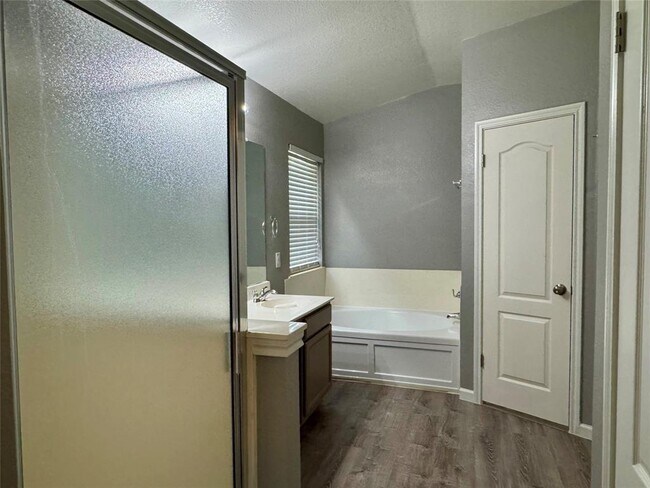 Building Photo - 9104 Heiden Lane