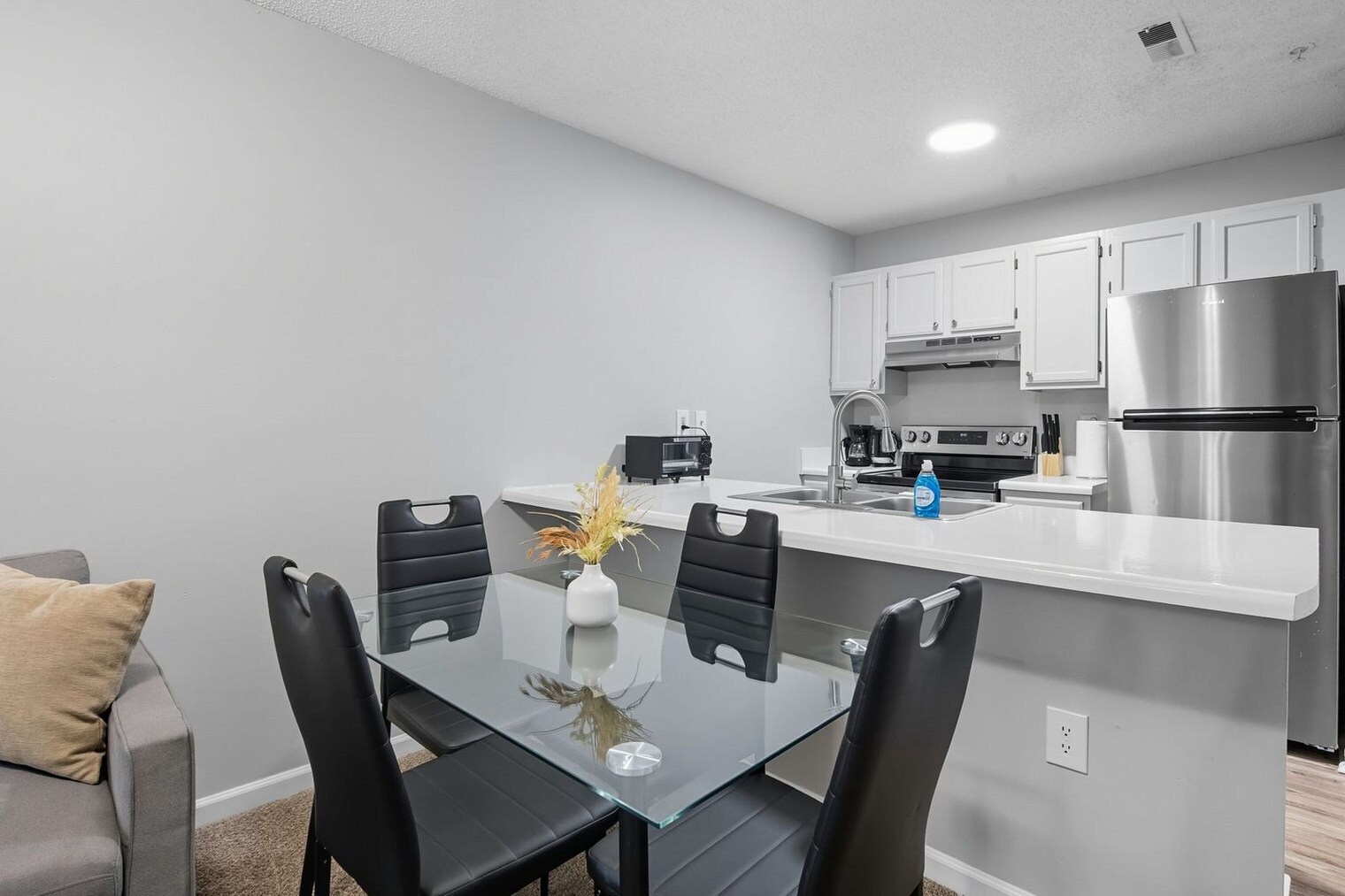 Building Photo - 254 Kings Creek Dr