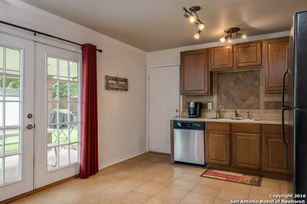 Building Photo - 405 WESTCHESTER-