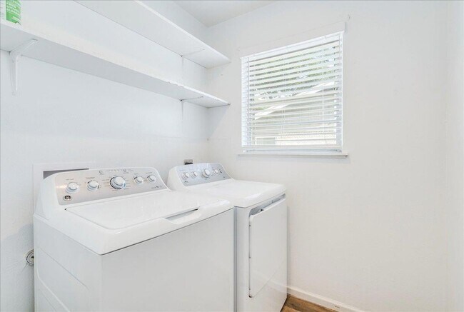 Building Photo - 4712 Frontier Trail