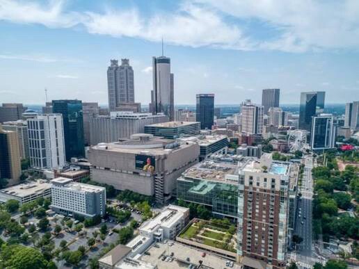 Building Photo - 115 W Peachtree Pl NW