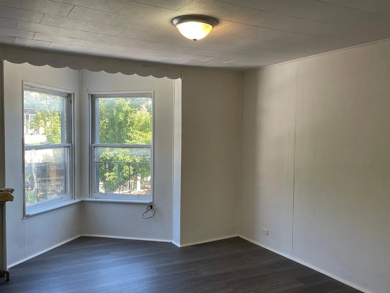 Building Photo - 140 S 12th St