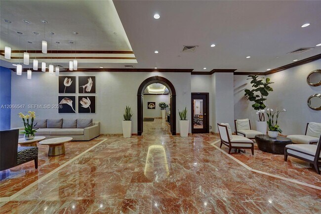 Building Photo - 3610 Yacht Club Dr