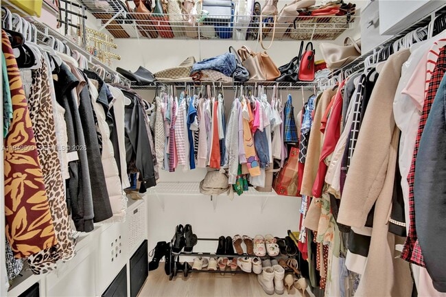 Building Photo - 9411 W 35th Ave