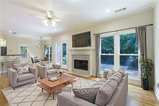 Building Photo - 1167 Druid Walk