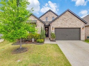 Building Photo - 1608 Carnation St