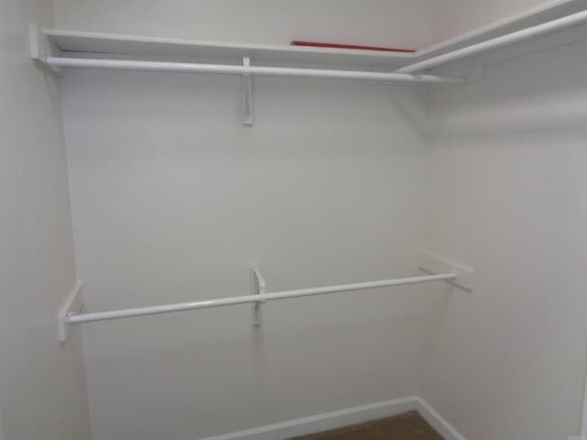 Building Photo - 5059 Silver Oak Dr