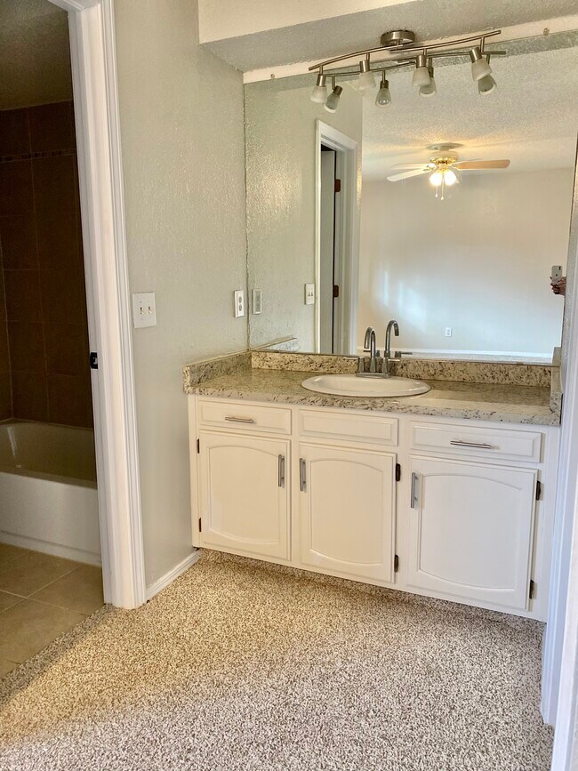 New Granite and Sinks - 305 W Quantico St