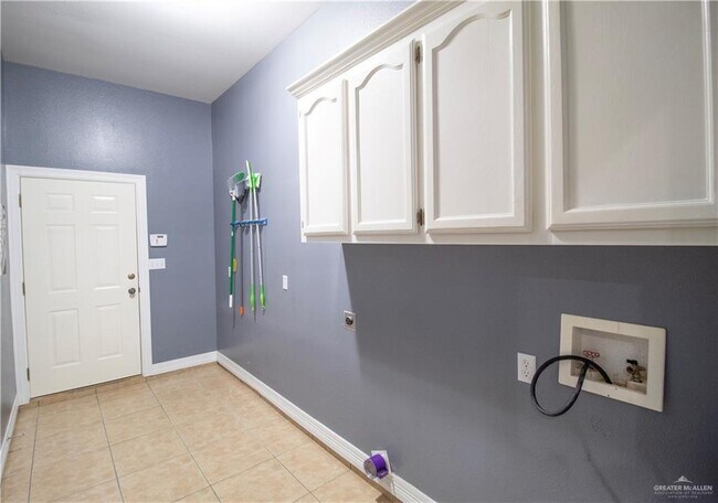 Building Photo - 506 Orchard Ct
