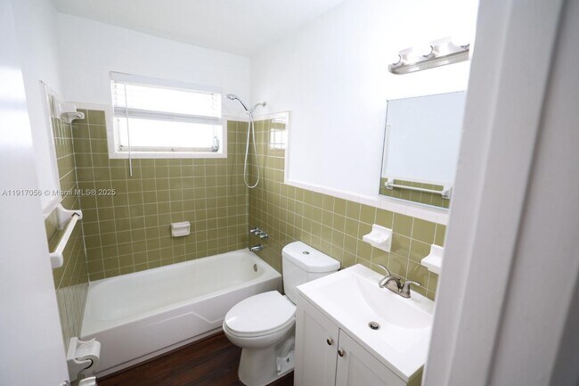 Building Photo - 7200 W 11th Ct