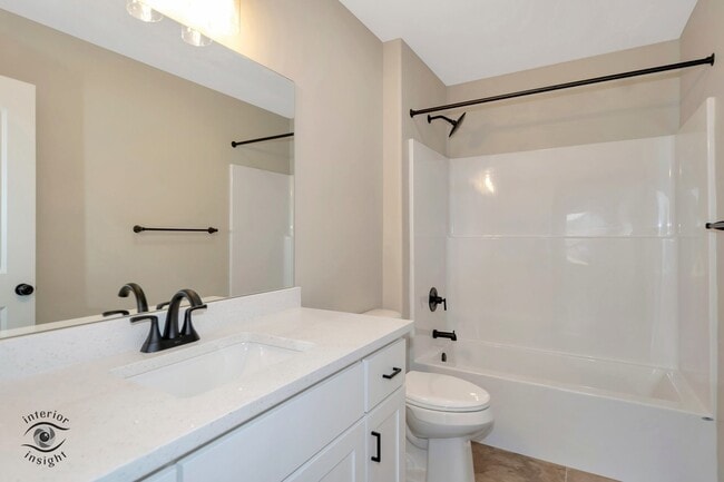 Building Photo - 1317 Sioux Turn