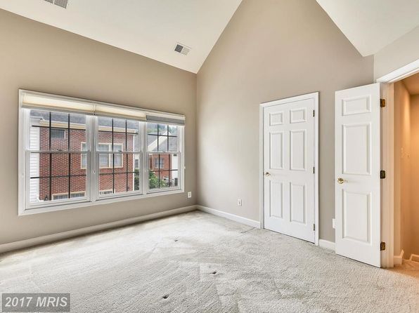 Building Photo - 8507 Cameron St