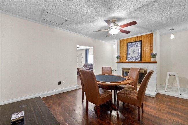 Building Photo - 4824 8th St